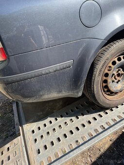 Škoda Superb 1 Zadní nárazník - 2