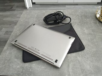 Asus UX32A - 2