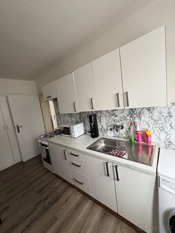 Kuchyňská linka, 240cm bílá lesk se dřezem - 2