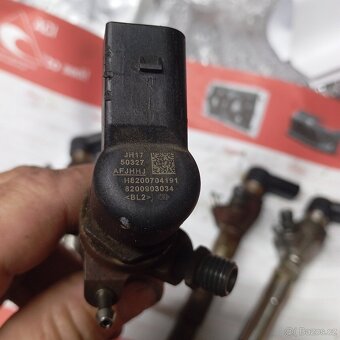 Prodám vstřikovače h82000704191   1.5 dci - 2