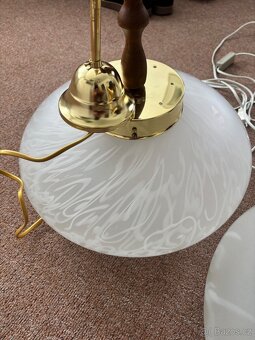 Skleneny lustr a lampa - 2
