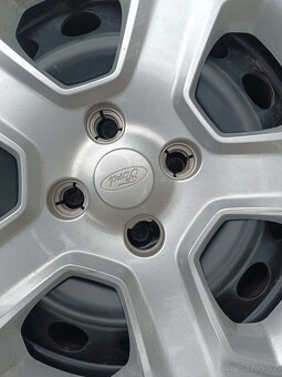 Ford EcoSport - disky 6,5x16 et37,5 + čidla + 205/60/16 - 2