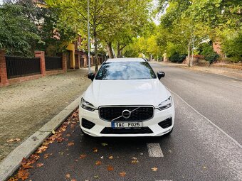 Volvo XC60 B4 R-Design, 140 kW, nez. topení, tažné zar - 2