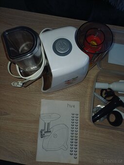 Elektrické struhadlo +mlýnek na maso. - 2