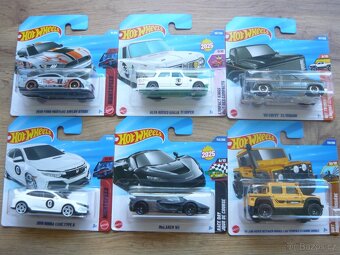 AUTÍČKA HOT WHEELS - 2