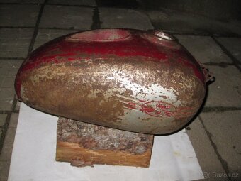 nádrž Jawa kývačka - 2