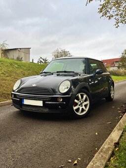 Mini COOPER 1.6/85kW, motokára s panoramou a muzikou - 2