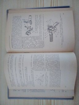 Učebnice vojenského řidiče - 2