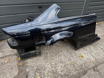 BMW E46 M3 Boky / lemy / bočnice 2/4 - 2