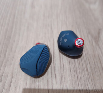 IEM Sluchatka HIDIZS MP145 - 2