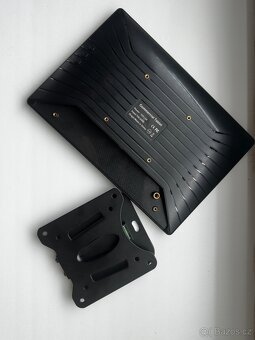 PoE Tablet 11" + držák na zeď - 2