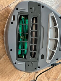 ruční antibakteriální vysavač RAYCOP - 2