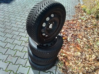 Prodám pneu 195/50 R15 zimní - 2