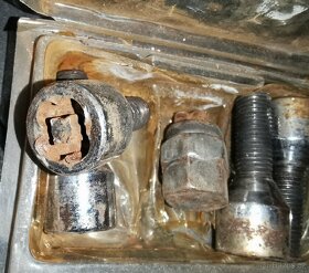 Bezpečností šrouby - 2