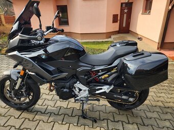 BMW f900XR - 2
