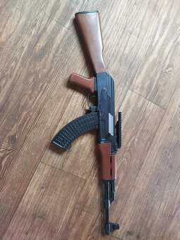 AK 47 - 2