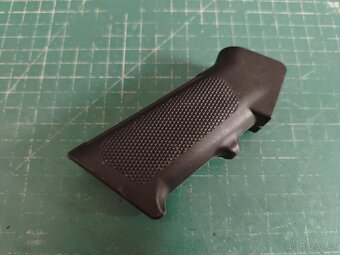 ACM pažbička M4 - 2