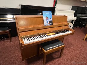 Menší piano May Berlin v záruce, doprava PRODÁNO - 2