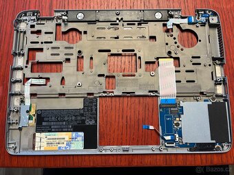 HP elitebook 820 g2 - palmrest/šasí - 2
