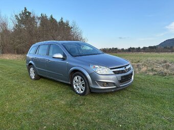 Opel Astra Combi 1.6 16v nová stk - 2