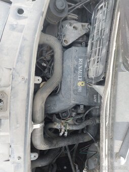 238xxx Motor Renault Trafic - 2