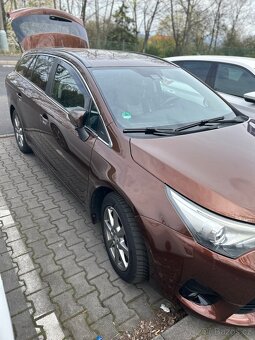 TOYOTA avensis 2.0D - 2