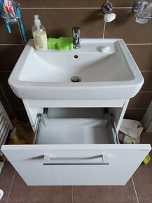 nábytek koupelnový - 2