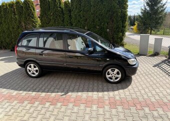 Opel Zafira 1,8i/16V - 7 Míst , automat benzín - 2