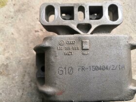 Silenblok motoru 1J01999555. Škoda Octavia I - 2
