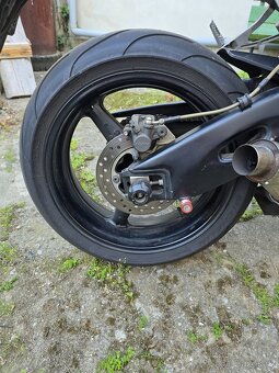 Honda cbr 1000 rr - 2