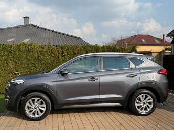 HYUNDAI TUCSON 1.7 CRDi Navi LED Asyst / 2016-1.Maj / KRÁSNÝ - 2