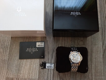 Bulova - 2
