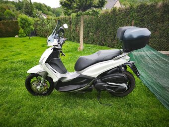Piaggio Beverly 350 i.e. ABS/ASR Sport Touring (2016) TOP, 7 - 2