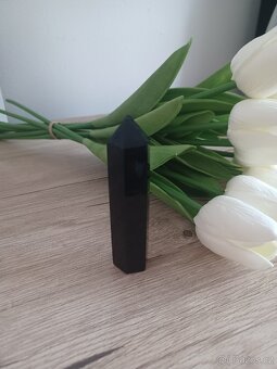 Obsidián obelisk tromlovaný - 2