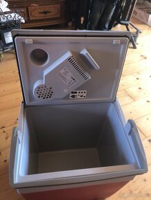 Prodam mobilni lednicku na 12 a 230V - 2