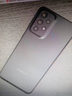Prodám Samsung Galaxy A33 5G 6/128GB, černý, bes nabiječki b - 2