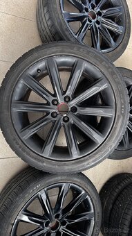 AUDI A6 C6 R19 ORIGI ALU KOLA 5X112 8JX19 ET 26 255/40/R19 - 2