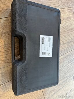 Sada činek v kufru 2x10kg - 2