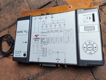 Anténí zesilovač Triax TMB 10A - 2