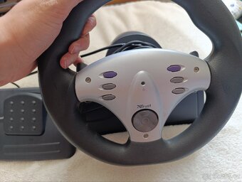 PC Volant Trust NF340 Race Master - 2