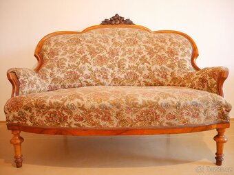 Starožitná sedací souprava s řezbou- sofa+2 křesla,1890-1920 - 2