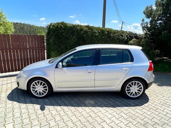 Volkswagen Golf GT - 2
