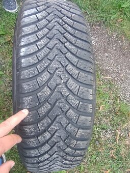 Aku kola SUV se zimním obutím - 2