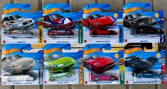 HotWheels autíčka - 2