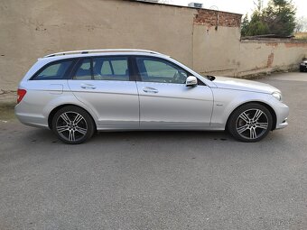 Prodám Mercedes Benz C220 CDI 125 Kw S Vadou Motoru - 2