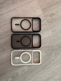 Krytý iPhone 17 pro 3 kusy - 2