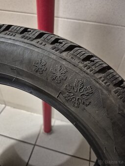 Prodej zimní pneu 205/55 R17 95 V - 2
