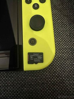 Nintendo switch OLED + hra + příslušenství - 2
