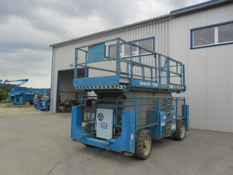 Nůžková pracovní plošina GENIE GS 5390 - 2