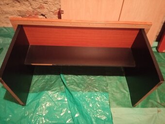 prodám malý nízký stolek 100x60cm výška 50cm - 2